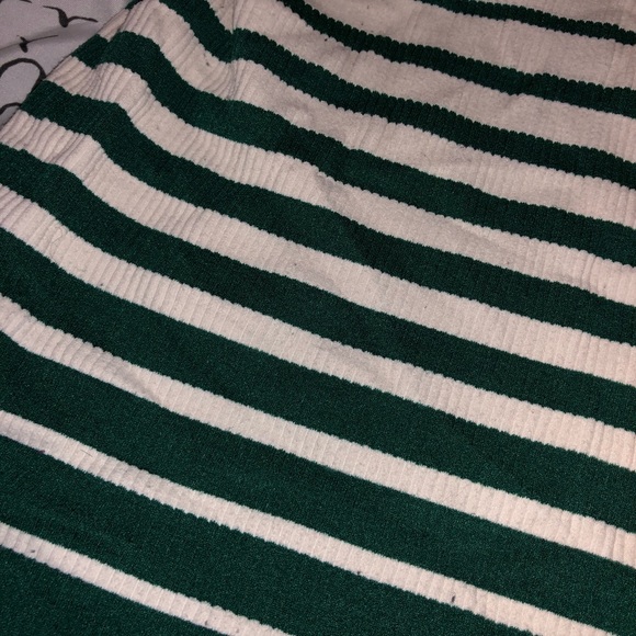 FREE PEOPLE MOCK CROP - Picture 2 of 3